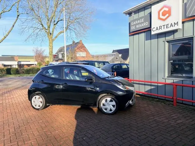 Toyota Aygo 1.0 VVT-i x-nav 2018 Benzine 6
