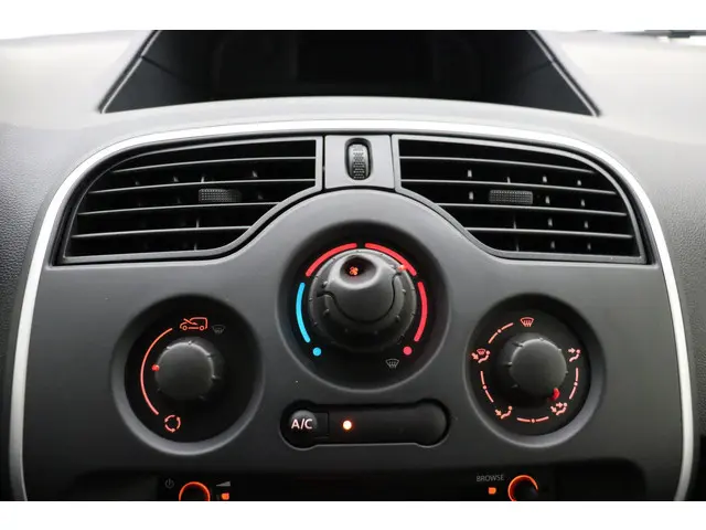 Nissan NV250 1.5 dCi 95 L1H1 Acenta 2020 Diesel 18