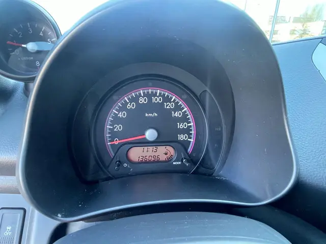 Suzuki Alto 1.0 Exclusive EASSS 2013 Benzine 11