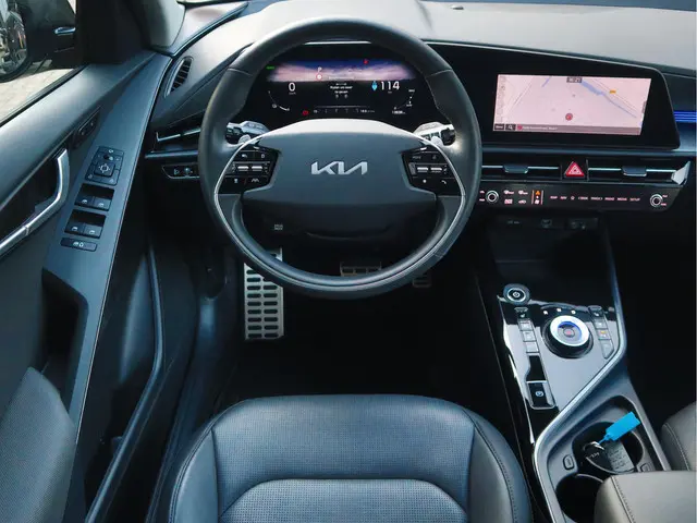Kia Niro EV ExecutiveLine 64.8 kWh 2024 Elektrisch 17