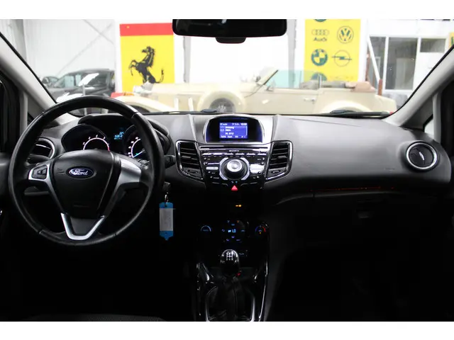 Ford Fiesta 1.0 EcoBoost Titanium 2016 Benzine 8