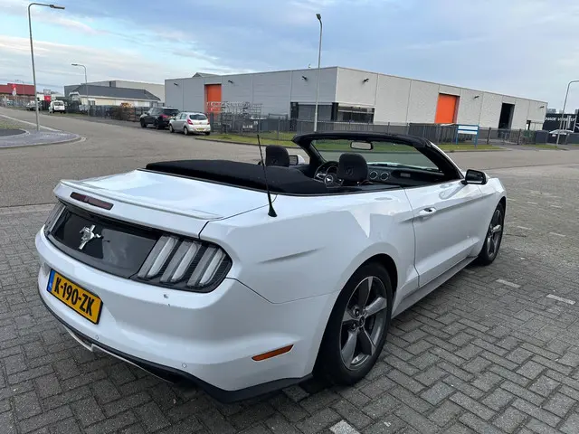 Ford Mustang USA 3.6. V6 2016 Benzine 6