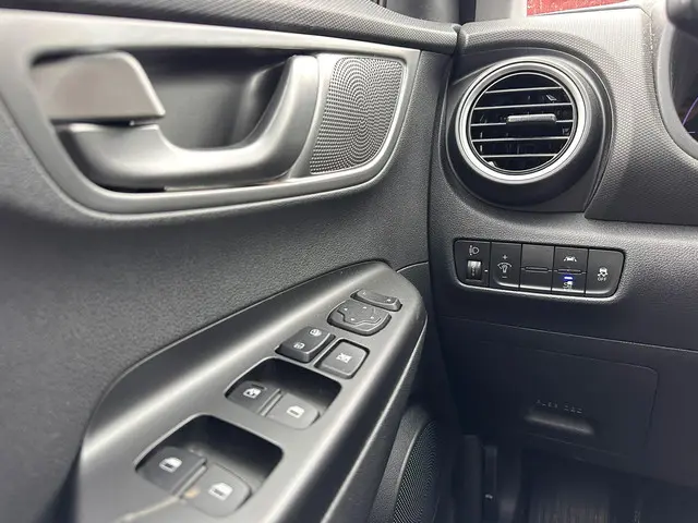 Hyundai Kona EV Comfort 64 kWh 2020 Elektrisch 12