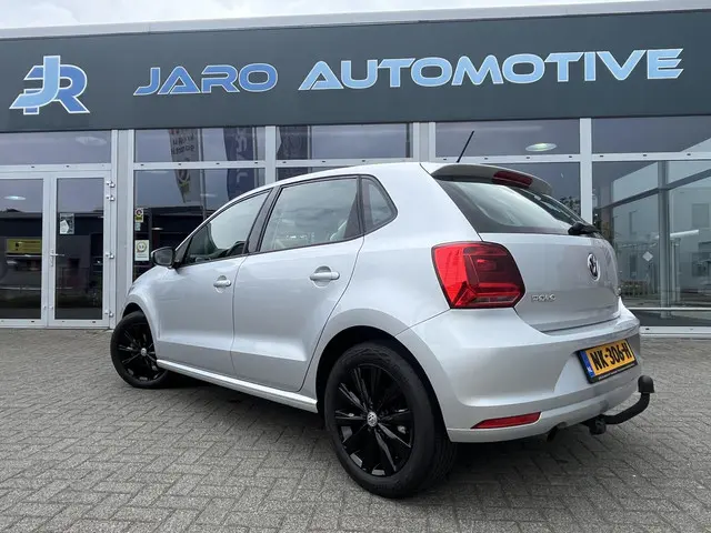 Volkswagen Polo 2