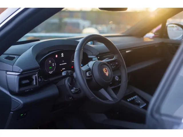 Porsche Macan 4 (nw pr 129K) 2024 Elektrisch 14