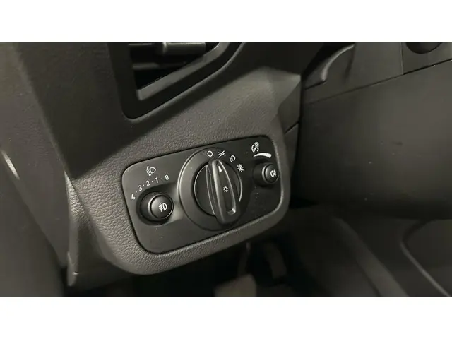 Ford C-MAX 1.5 Titanium AUTOMAAT-NAVI 2017 Benzine 17