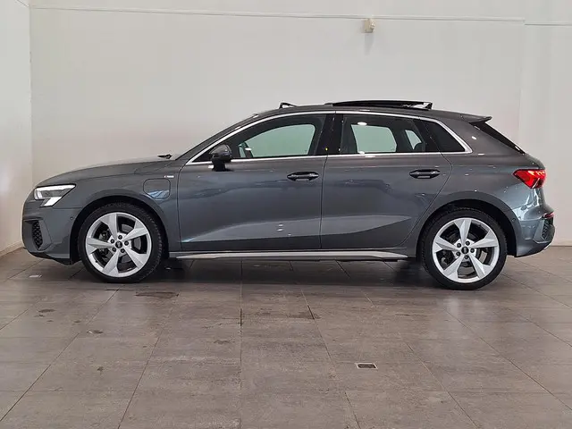 Audi A3 Sportback 40 TFSI e S-Line 2022 Hybride Benzine 13