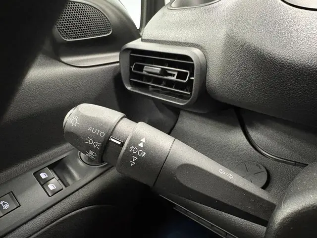 Peugeot Partner 1.5 BlueHDI Premium Long 2022 Diesel 28