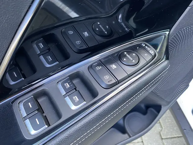 Kia Niro 1.6 GDi PHEV DynamicLine 2019 Hybride Benzine 17