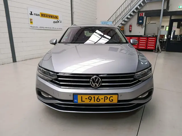 Volkswagen Passat Variant 1.5 TSI Business 2021 Benzine 18