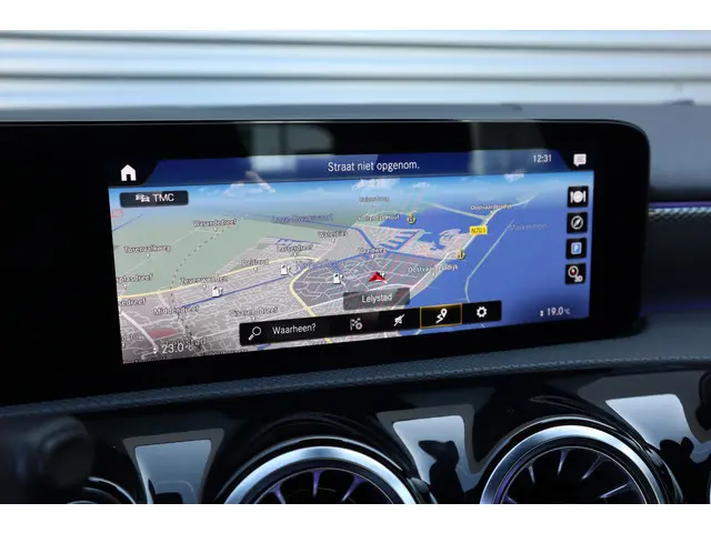 Mercedes-Benz A-Klasse 250 e Luxury 2021 Hybride Benzine 15
