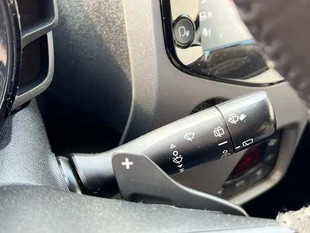 Toyota Aygo 1.0 VVT-i x-joy Automaat 5-deurs 2019 Benzine 17