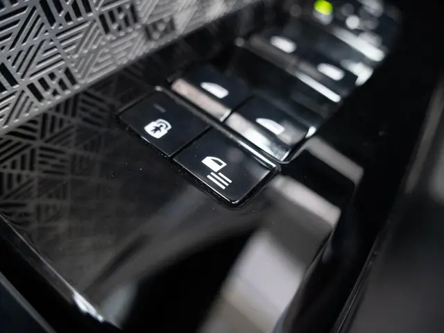 BMW 7 Serie Sedan M760e 2024 Hybride Benzine 29