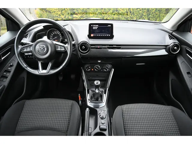 Mazda 2 Skyactiv-G 90 5MT Dynamic+ 2018 Benzine 10