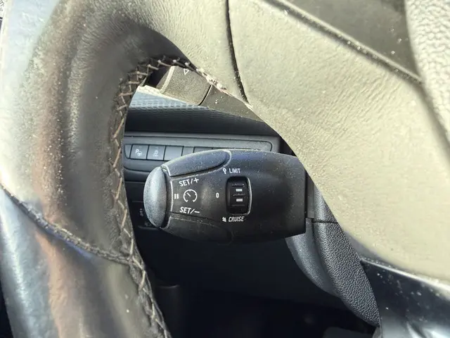 Peugeot 2008 1.6 VTi Allure 2015 Benzine 13