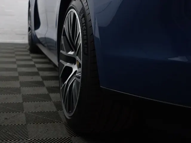 Porsche Taycan Performance 84 kWh- 2021 Elektrisch 27