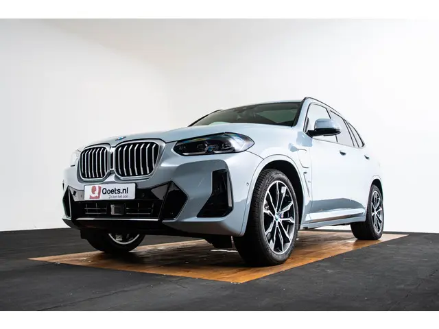 BMW X3 xDrive30e High Executive 2023 Hybride Benzine 7