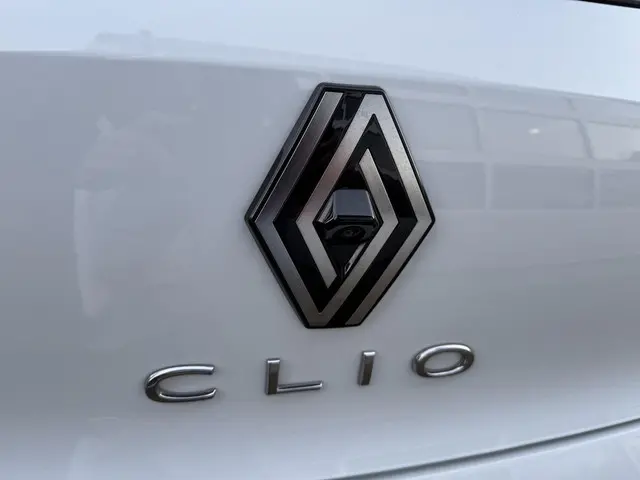 Renault Clio 1.0 TCe 90 Techno+Pack Winter!! 2024 Benzine 7