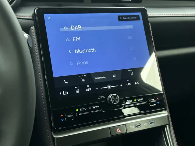 Lexus LBX Elegant 2WD 2024 Hybride Benzine 35