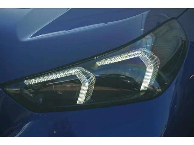 BMW X1 xDrive25e 2025 Hybride Benzine 4