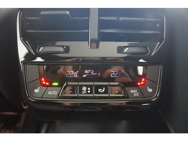 BMW iX xDrive40 2024 Elektrisch 19