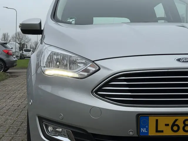 Ford C-MAX 1.5 Titanium 2018 Benzine 7