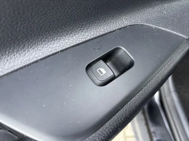 Kia Stonic 1.0 T-GDi DynamicPlusLine 2019 Benzine 11