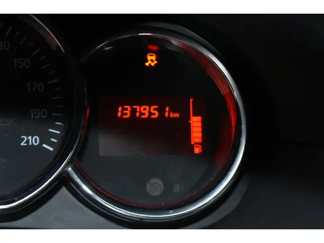 Dacia Duster 1.2 TCe 4x2 Lauréate 2014 Benzine 16