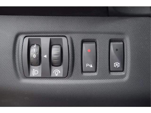 Renault Clio 0.9 TCe ECO Night&Day 2014 Benzine 29