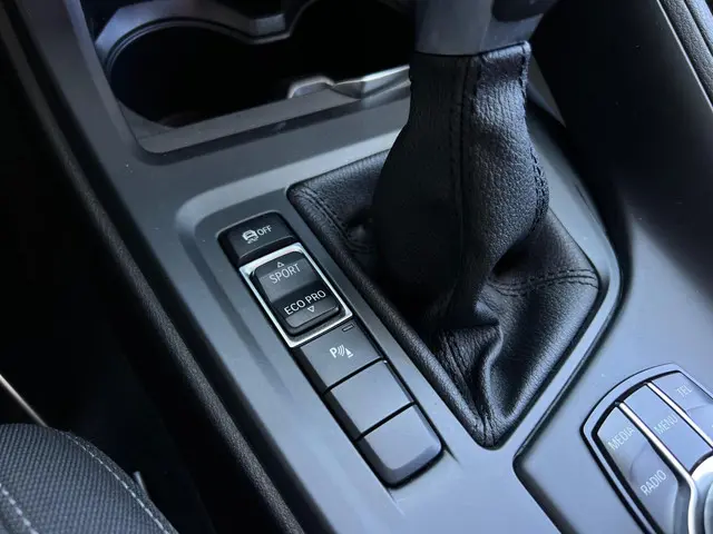 BMW X1 sDrive18i Centennial Executive 2017 Benzine 21