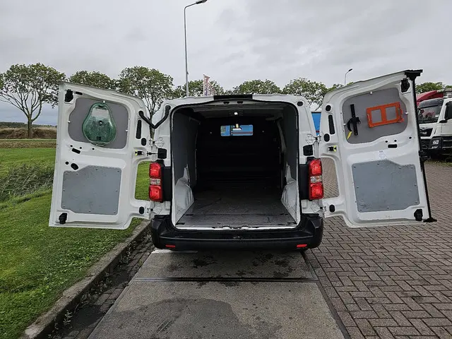 Opel Vivaro 2.0 2020 Diesel 12