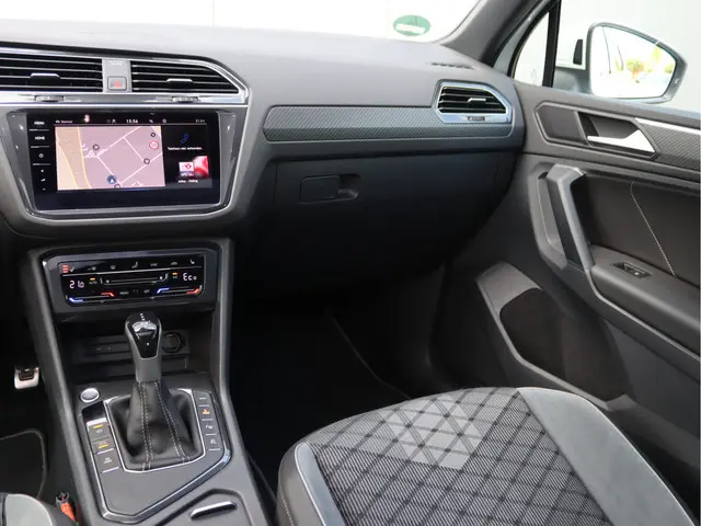 Volkswagen Tiguan Hybrid R-Line 2023 Hybride Benzine 22