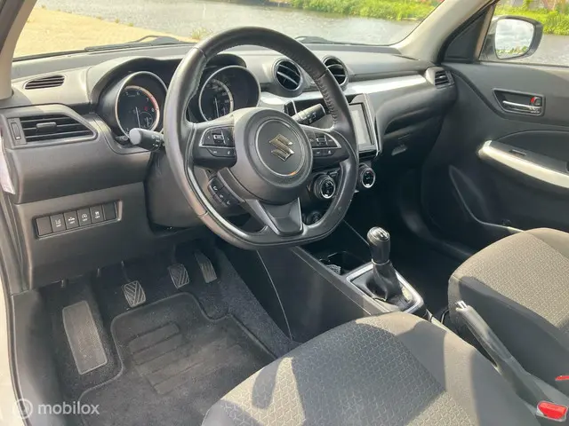 Suzuki Swift 1.2 Stijl Smart Hybrid 2020 Benzine 5