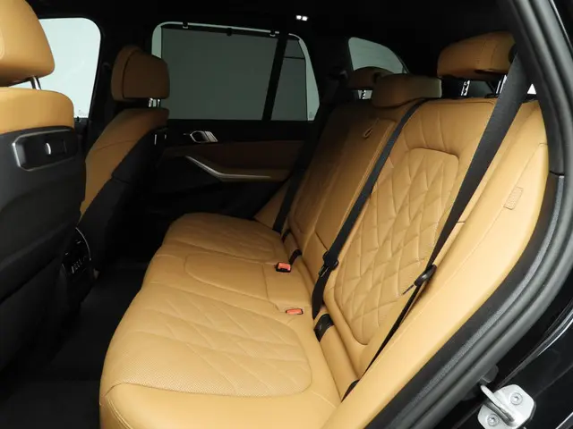 BMW X5 xDrive50e 2024 Hybride Benzine 8