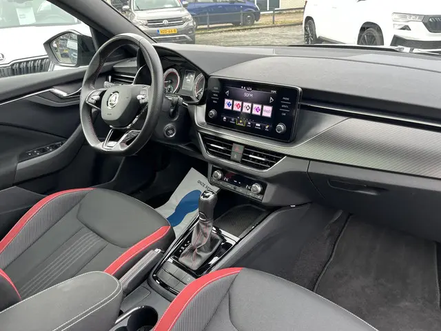 Škoda Kamiq 1.0 TSi DSG Monte Carlo 2021 Benzine 16