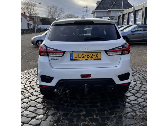 Mitsubishi ASX 2.0 Intense+ 2019 Benzine 26