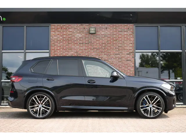 BMW X5 xDrive45e M-Sport 2022 Hybride Benzine 54
