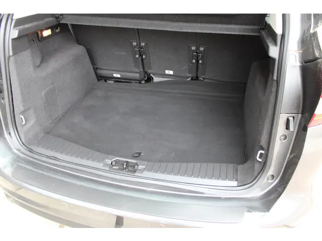 Ford C-MAX 1.5 TDCi 120 Pk Titanium 2016 Diesel 17