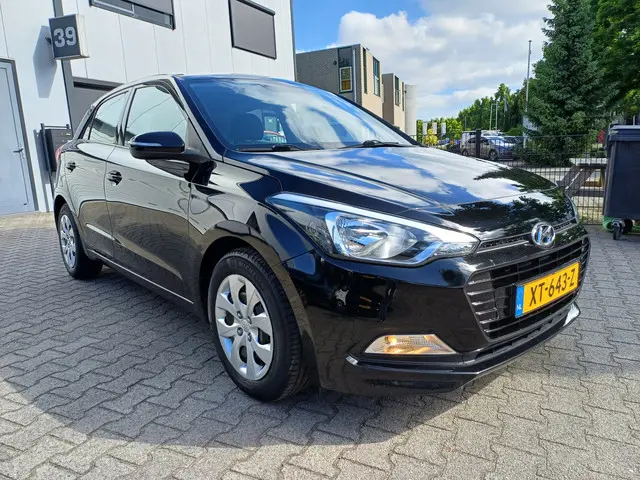 Hyundai i20 1.0 T-GDI 5DEURS/AIRCO/NAP/100PK 2019 Benzine 9