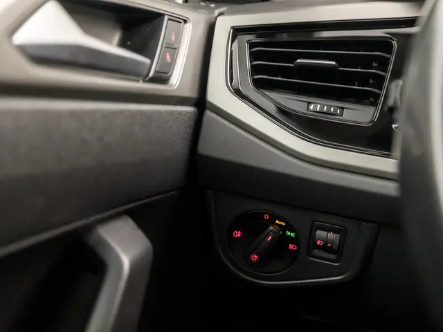 Volkswagen Polo 1.0 TSI Sportline 2019 Benzine 22