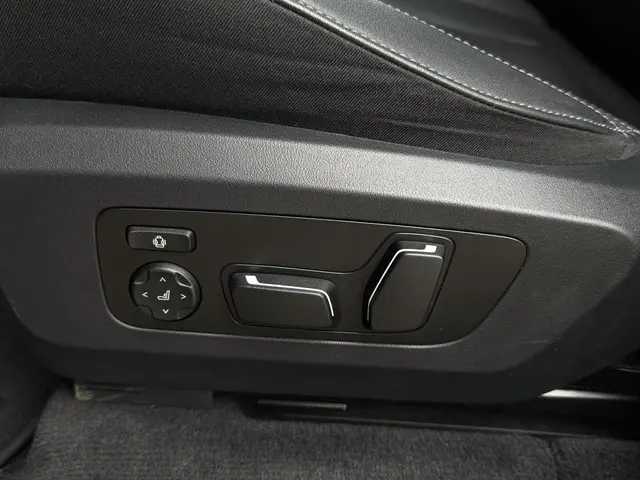 BMW X3 30e xDrive 2025 Hybride Benzine 24