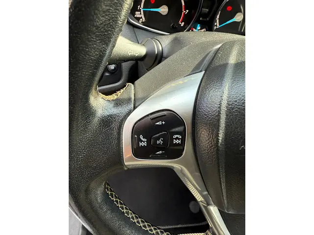 Ford Fiesta 1.0 EcoBoost Titanium 2016 Benzine 31
