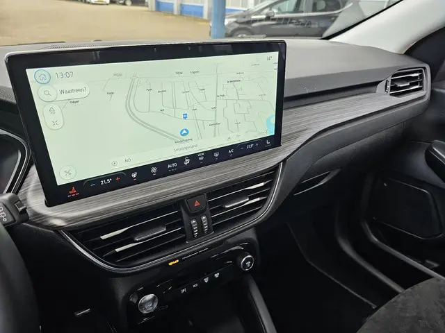 Ford Kuga 2.5 FHEV Active X 2024 Hybride Benzine 21