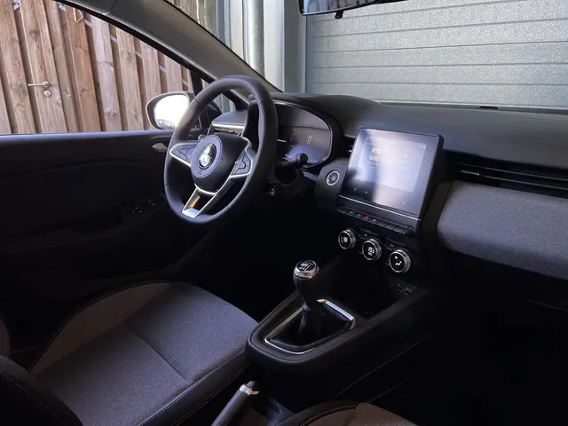 Mitsubishi Colt 1.0T Intense 2024 Benzine 27