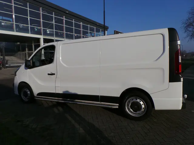 Opel Vivaro 1.6 CDTI 122pk L2H1 Edition 2018 Diesel 6