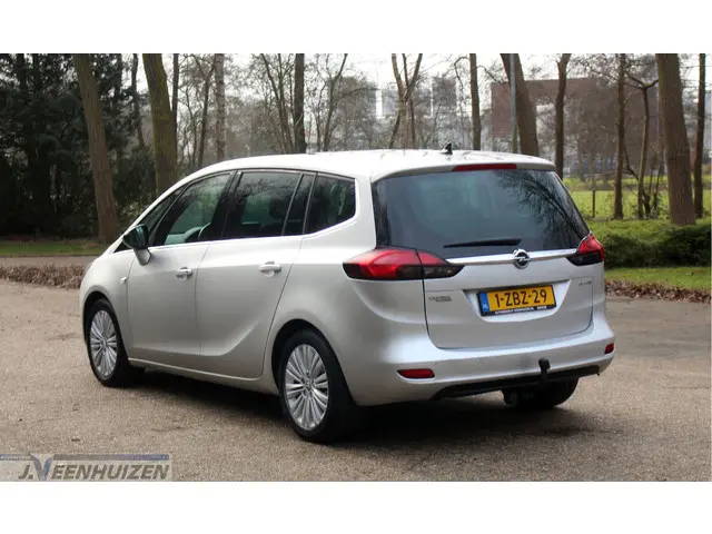 Opel Zafira 2