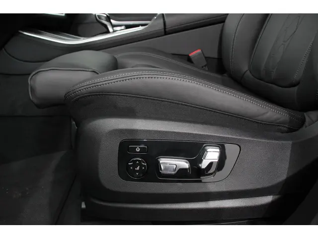 BMW X5 xDrive45e High Executive 2023 Hybride Benzine 23