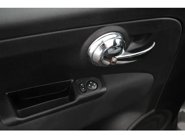 Fiat 500C 1.2 Lounge 2020 Benzine 10