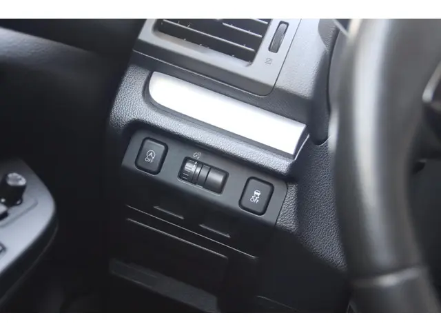 Subaru XV 2.0I LUXURY PLUS AWD AUT. 2012 Benzine 23