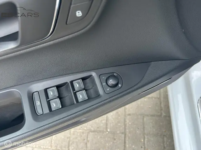 SEAT Leon 1.4 TSI FR Business Pano | Led | Navi 2013 Benzine 13